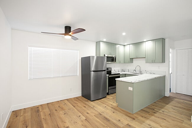 Photo - 584 12th St Apartments Unit A