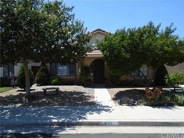 Building Photo - 811 Alondra Dr