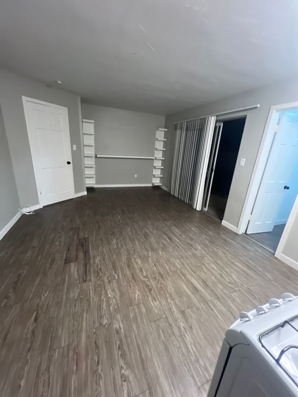 Photo - 484 W 25th St Unit 2