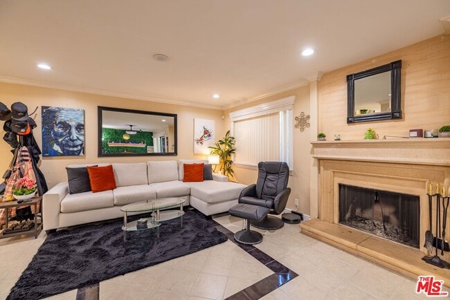 Photo - 8505 Burnet Ave