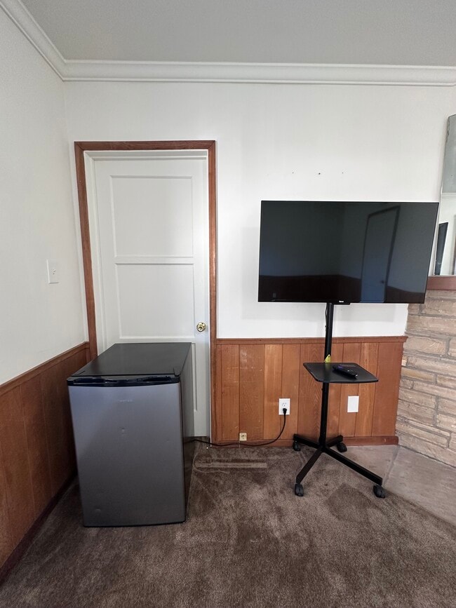 Photo - 1130 E Marshall Pl