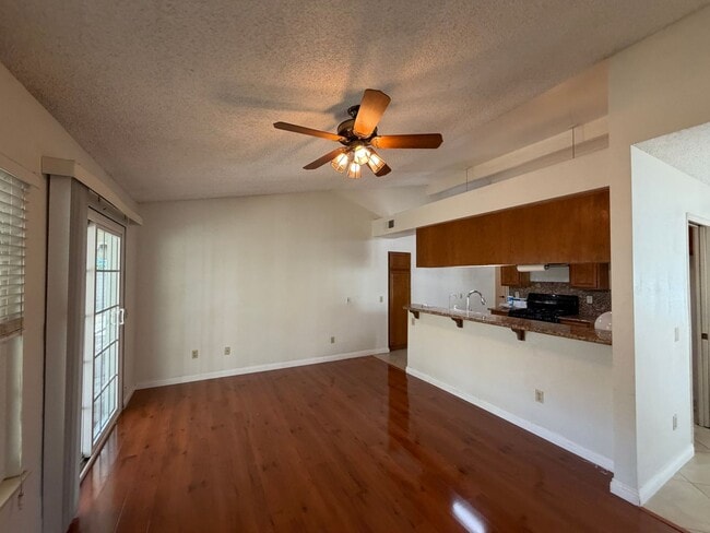 Photo - 20318 Temple Ave