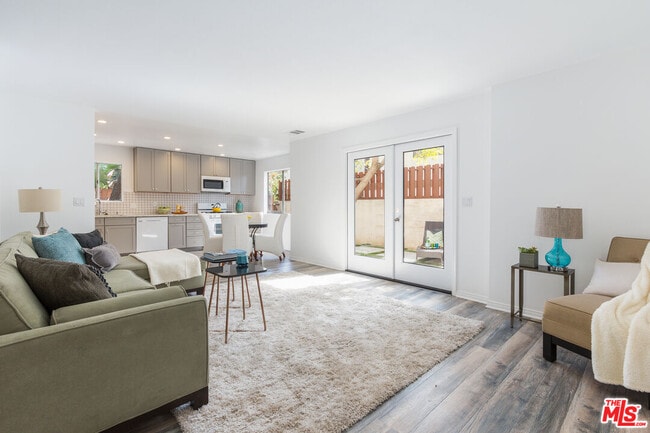 Photo - 4041 Wade St Townhome