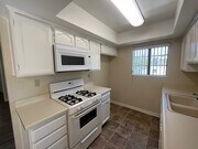 Kitchen - 229 West Tujunga Apartments