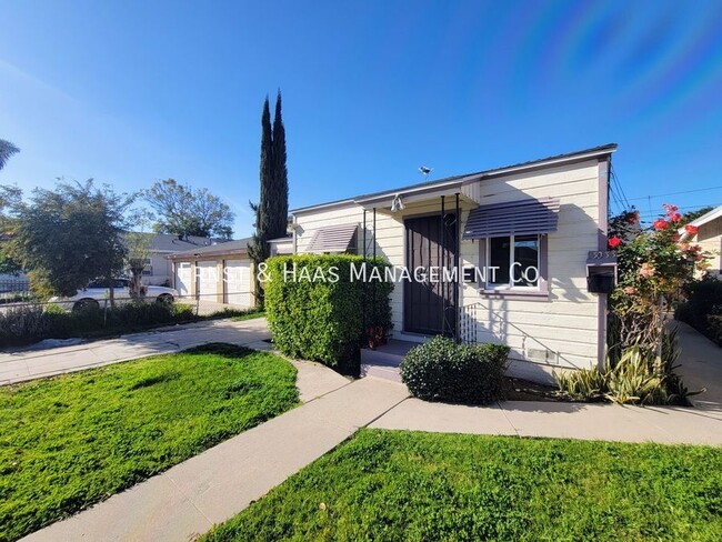 Photo - 3031 E 65th St House