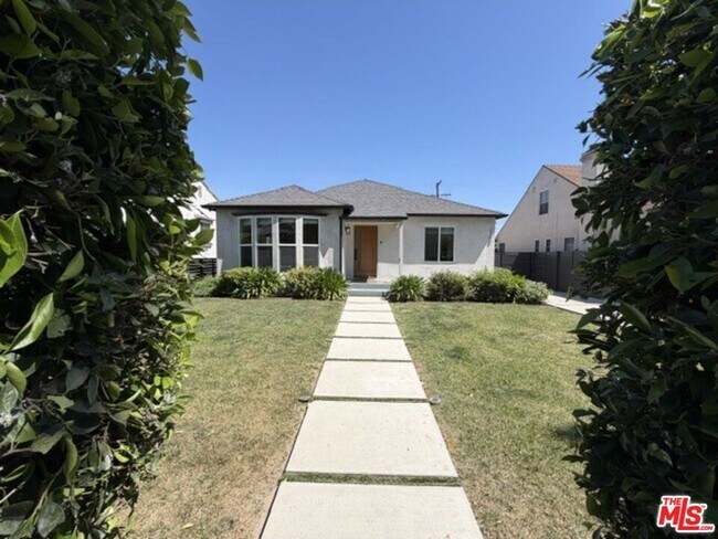 Photo - 1768 S Fairfax Ave