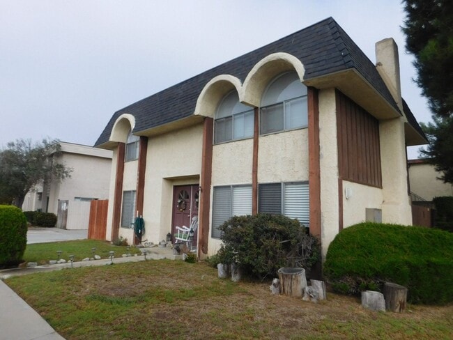 Building Photo - 7841 Shaffer Cir Unit 3