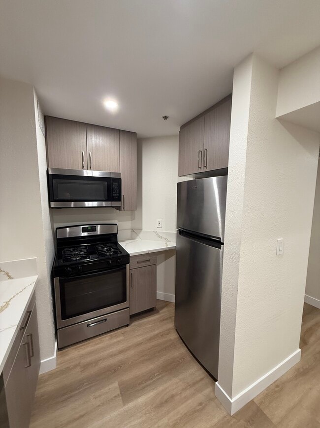 kitchen - 315 Chester St