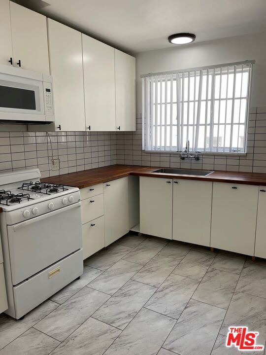 Photo - 1839 S Beverly Glen Blvd Unit 2