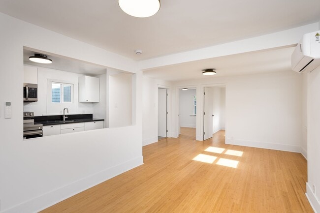 Photo - 126 1/2 Franklin Ct Unit 126 1/2 Franklin Ct