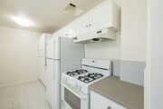 Kitchen with Gas Stove - 1150 Manhattan Ave