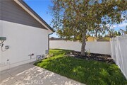 Photo - 152 S Wabash Ave Townhome