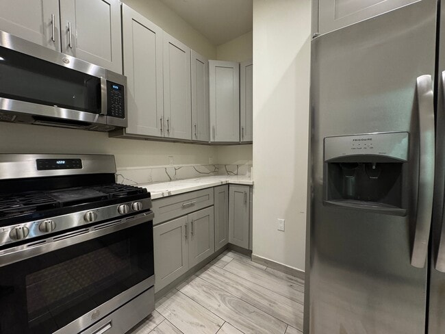 Photo - 14224 Friar St Unit 3