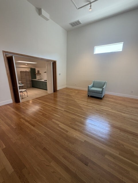 Photo - 1031 E Tujunga Ave Unit Guest House