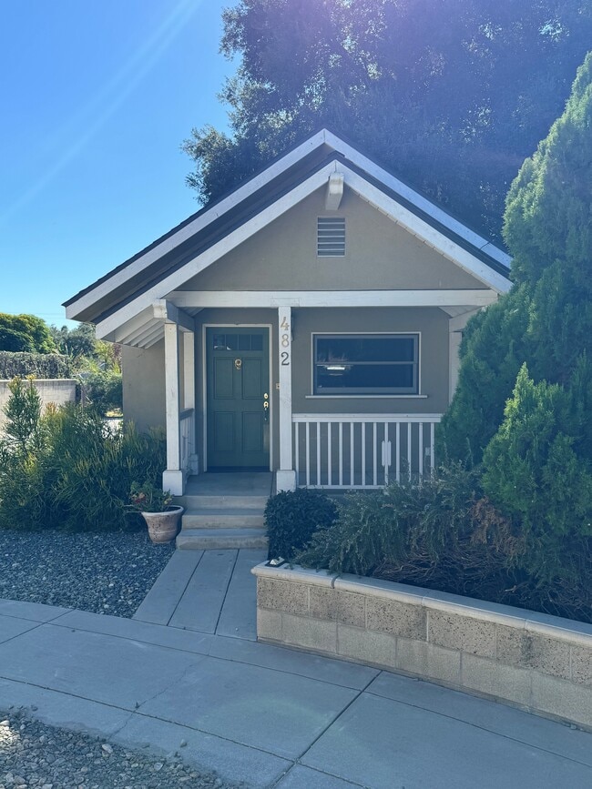 Building Photo - 482 W Hammond St