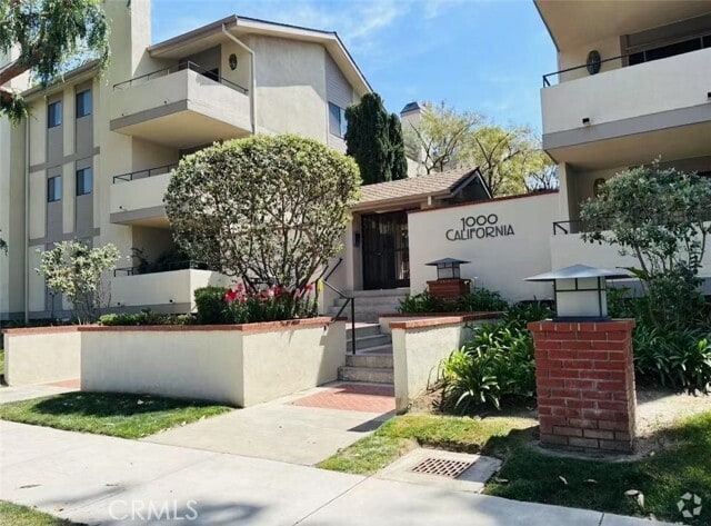 Building Photo - 1000 E California Blvd Unit 301 Rental