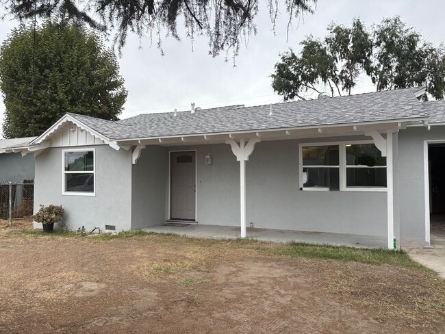 2 Bedroom 1 Bathroom House - 2 Bedroom 1 Bathroom House