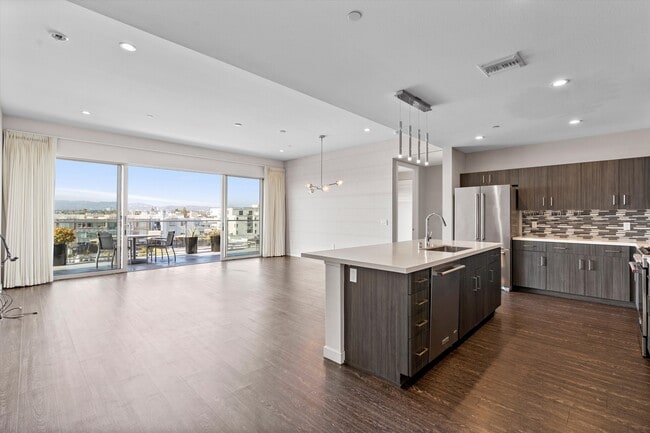 Photo - 4140 Glencoe Ave Unit 602