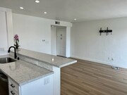Photo - 1024 W Balboa Blvd Townhome