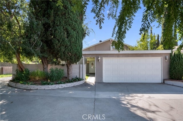 Building Photo - 5165 Pearblossom Dr