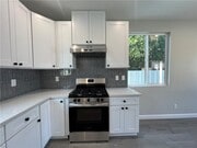 Photo - 924 W Chestnut Ave Townhome