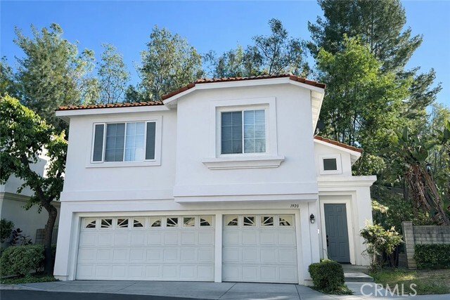 Building Photo - 1920 Tanglewood Dr