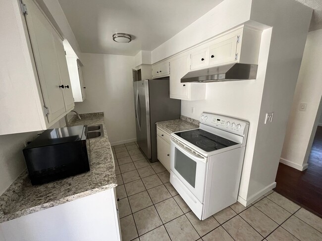 Photo - 12082 Bailey St Unit B