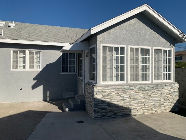 Photo - 754 West 18th Street Townhome
