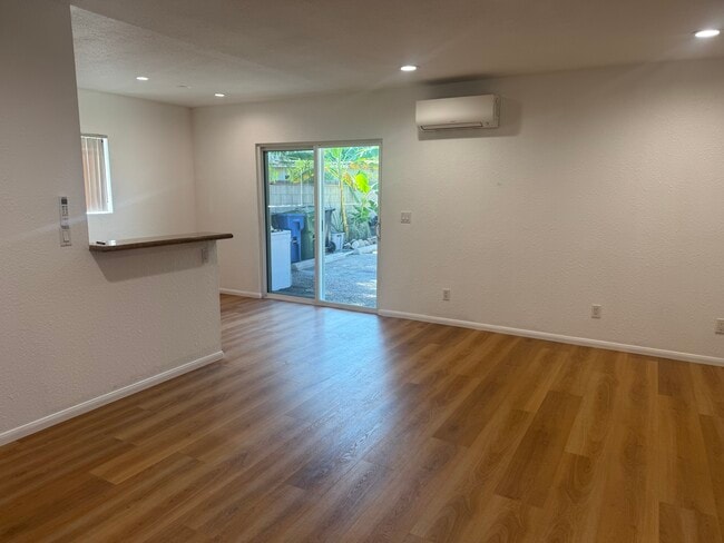 Building Photo - 2319 S Rimpau Blvd Unit 1