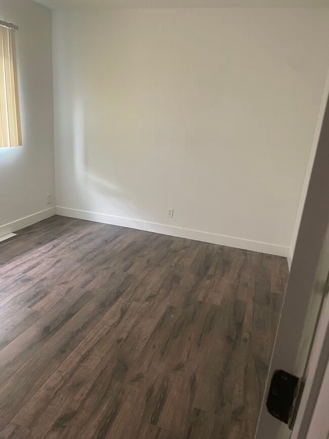 Photo - 10411 S Van Ness Ave Unit Van ness