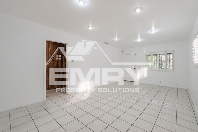 Photo - 6221 Fishburn Ave Unit 1