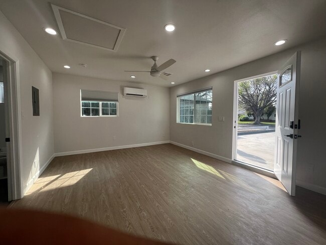 Photo - 18747 Schoenborn St Unit Studio 1