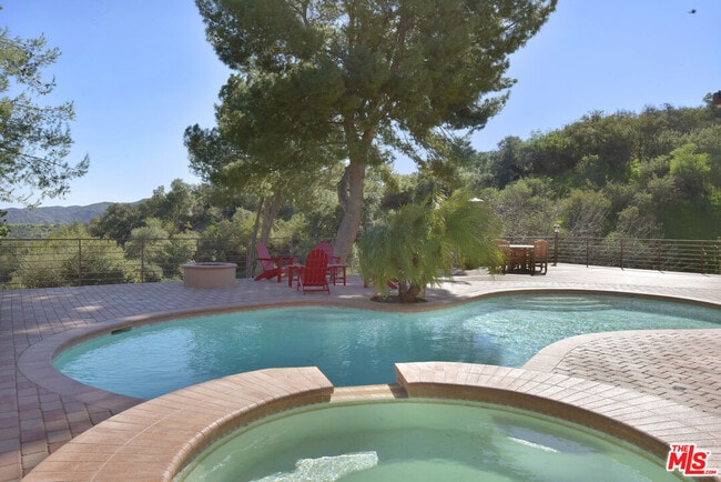 Photo - 3106 Voltaire Dr