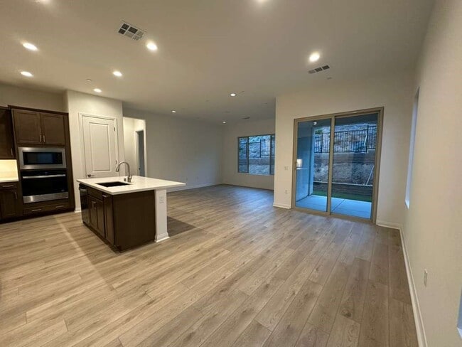 Photo - 11920 Shadeland Dr