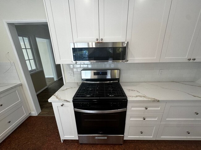 Photo - 2151 N Altadena Dr