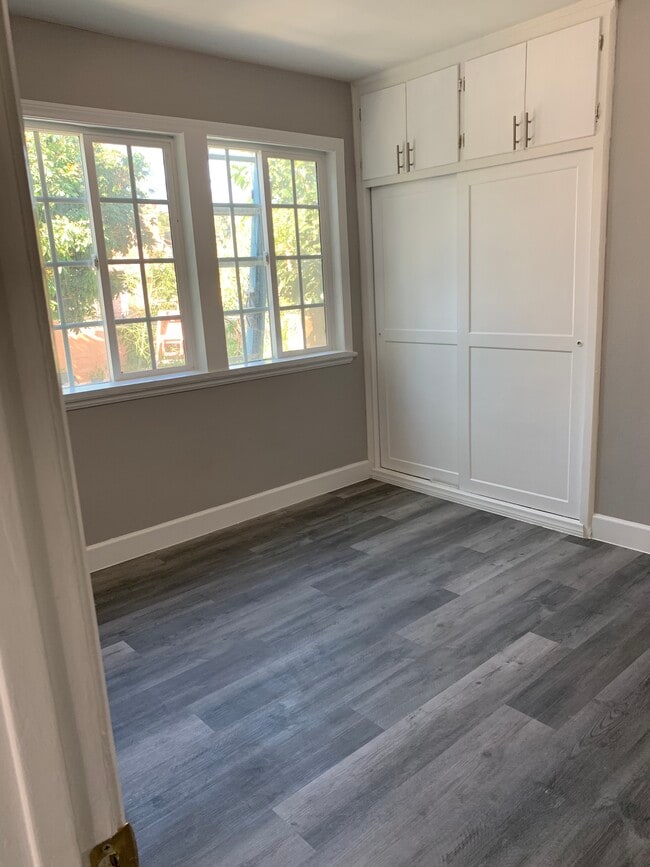 Bedroom - 1483 1/2 Allison Ave