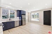Photo - 227 N Burlington Ave Unit 3