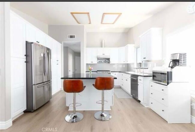 Photo - 43345 Via Sabino