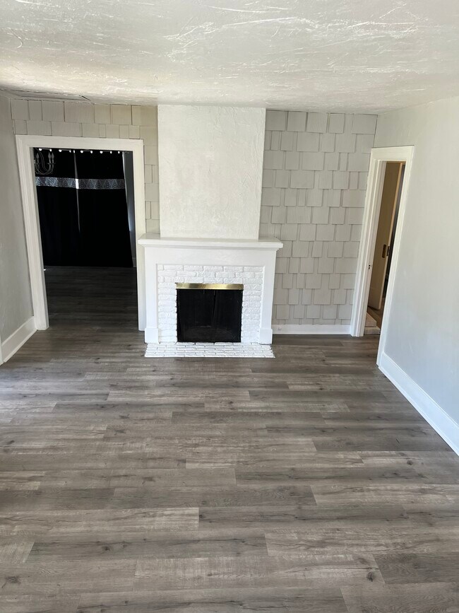 Photo - 22025 Galvez St