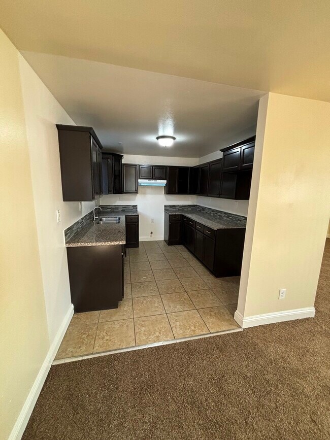 Photo - 324 W 77th St