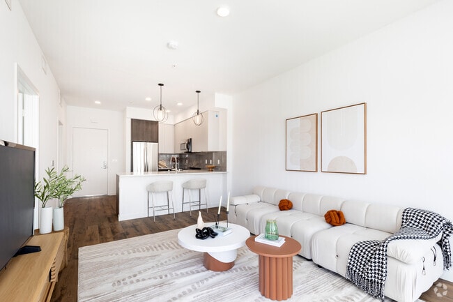 Interior Photo - Maxwell Rental