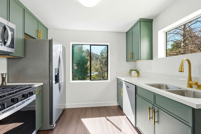 Photo - 23855 Zuger Dr