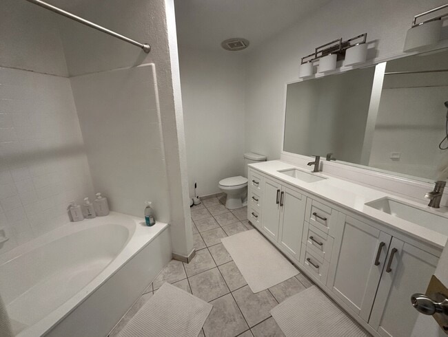 Master Bathroom - 2201 Saint Louis Ave Unit 104C