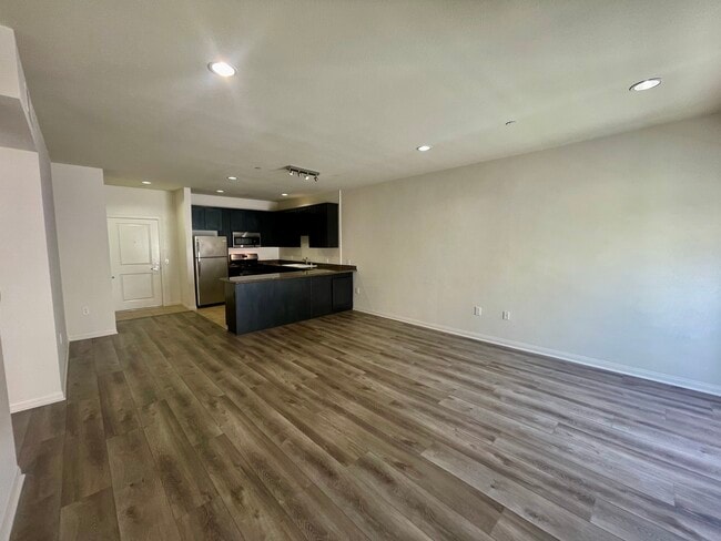 Photo - 5842 Harold Way Unit 202
