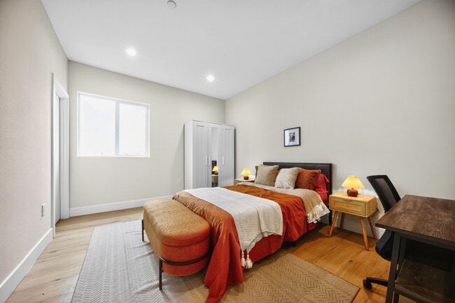 Photo - 1223 W 37th Dr