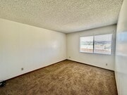 Photo - Spacious Upstairs 2 bedroom in Allied Gardens!