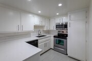2BR, 2BA - 1200 SF - 316-356 W. Meda Ave. Glendora CA. 91741
