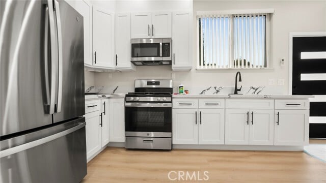 Photo - 19928 Hatton St