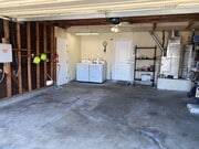 Photo - 3 Bedroom Home - Centrally Located with So...