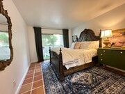 Photo - 960 Larrabee St Condo